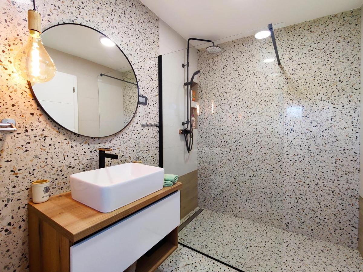 Villa Biser Gacke Sinac Εξωτερικό φωτογραφία