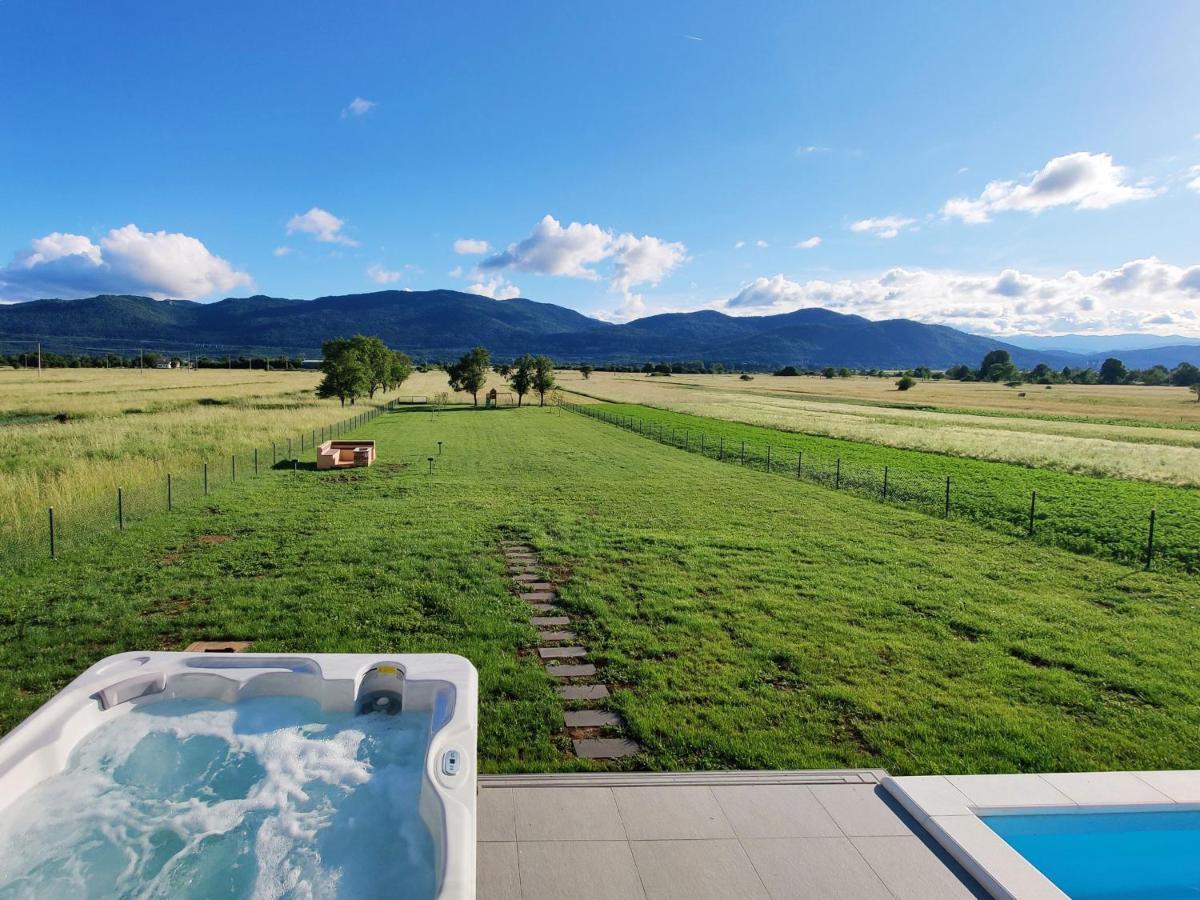Villa Biser Gacke Sinac Εξωτερικό φωτογραφία